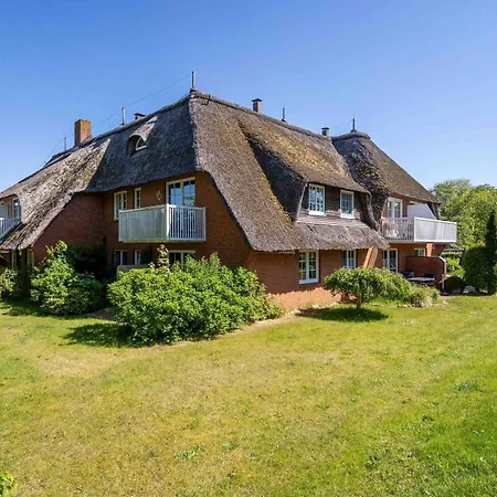 Haus-wattlaeufer-whg-06-luettje-koje * Böhl